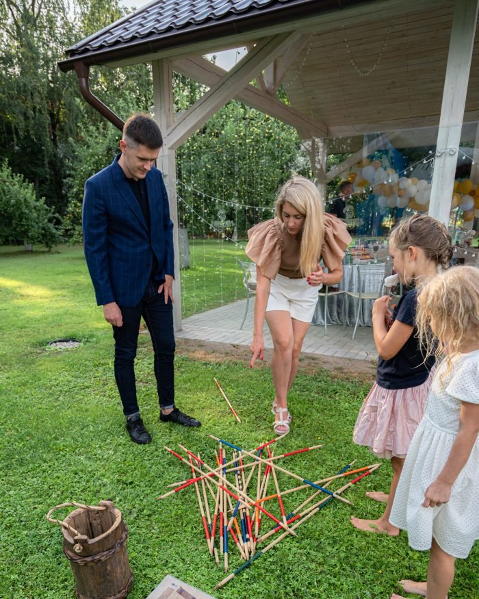 Lauko žaidimų nuoma vakarėliui sodyboje