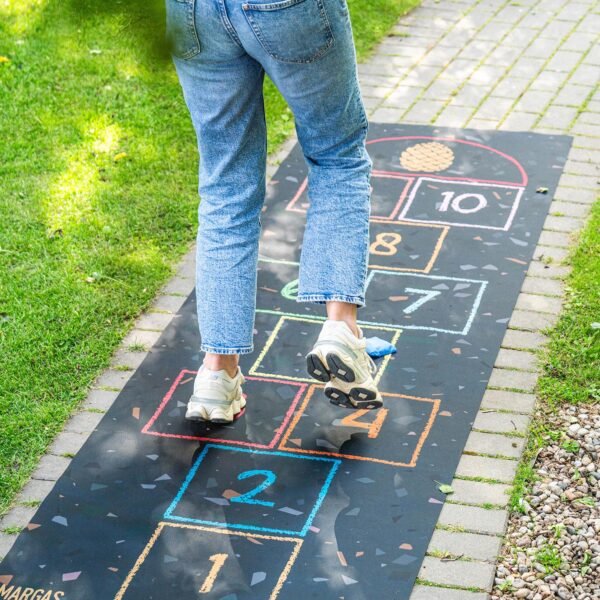 90tuju zaidimai - Margas miskas KLASE