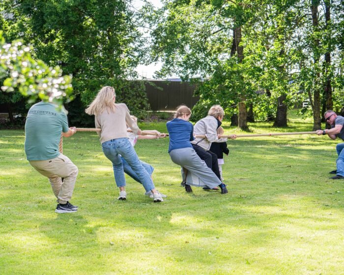 komandos formavimo žaidimas - virvės traukimas